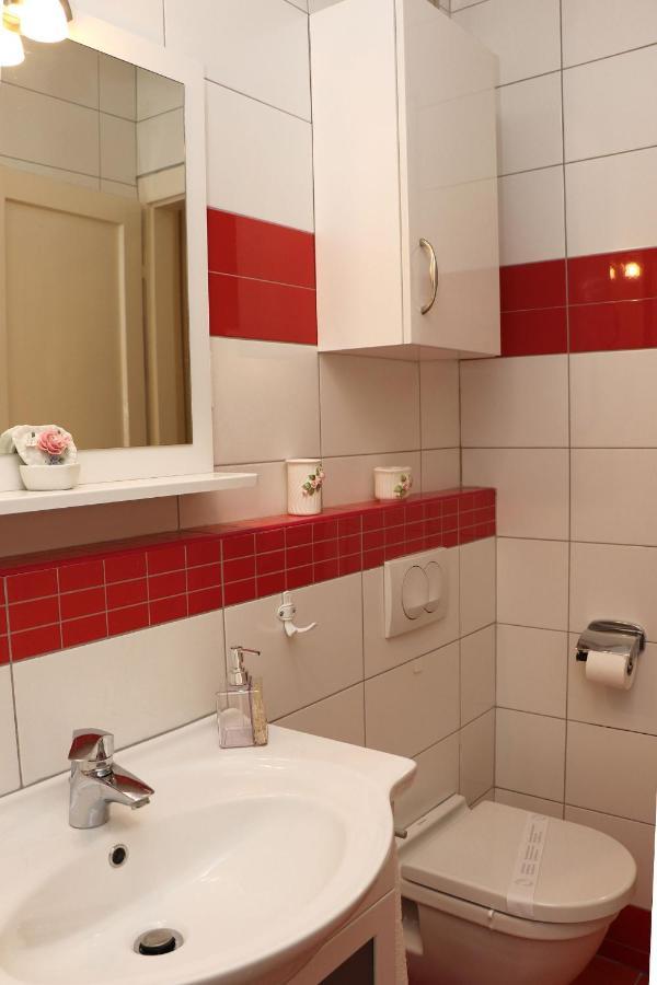 Apartment Elena 1, Zagreb City With Garage Esterno foto