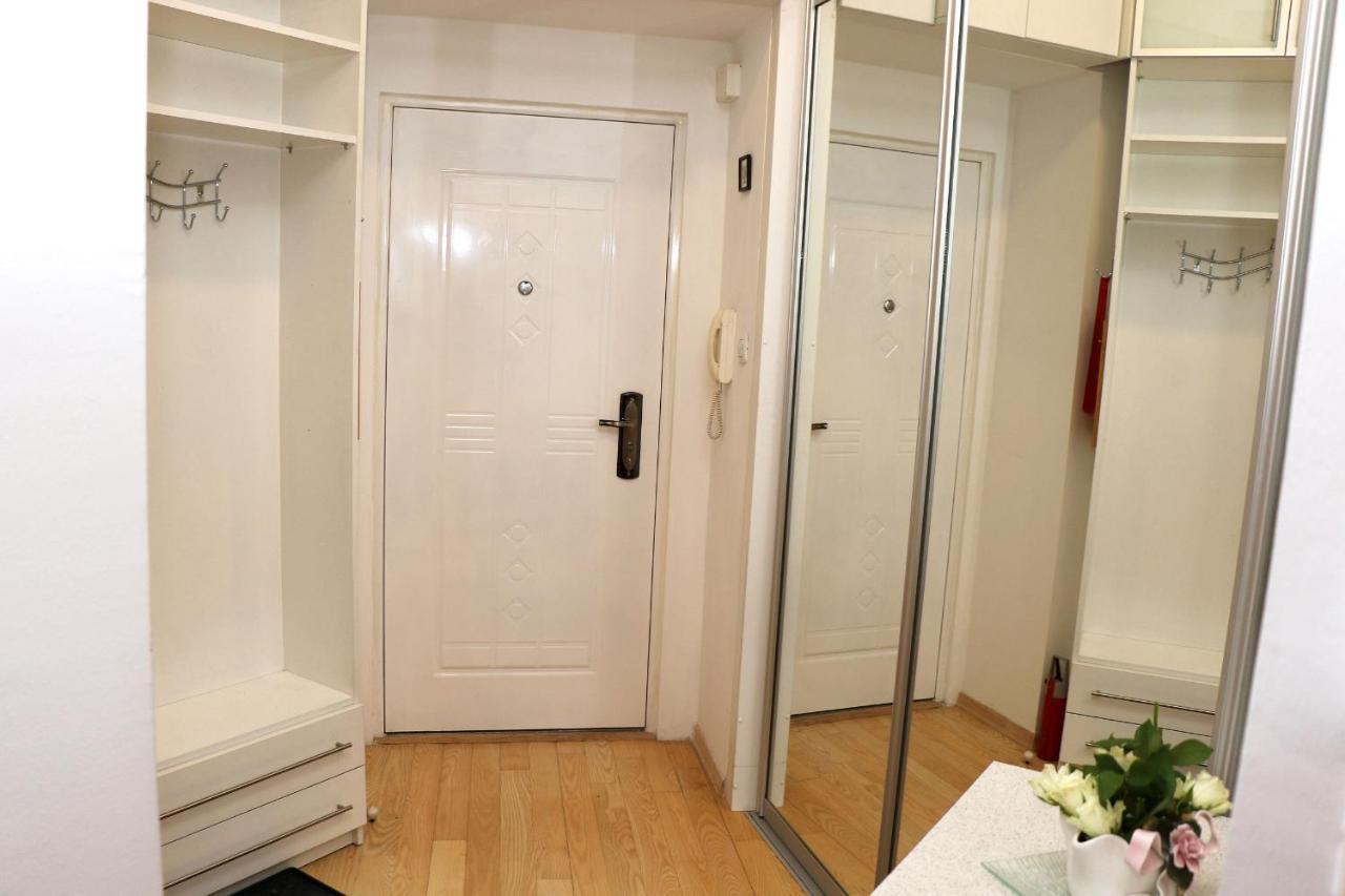 Apartment Elena 1, Zagreb City With Garage Esterno foto