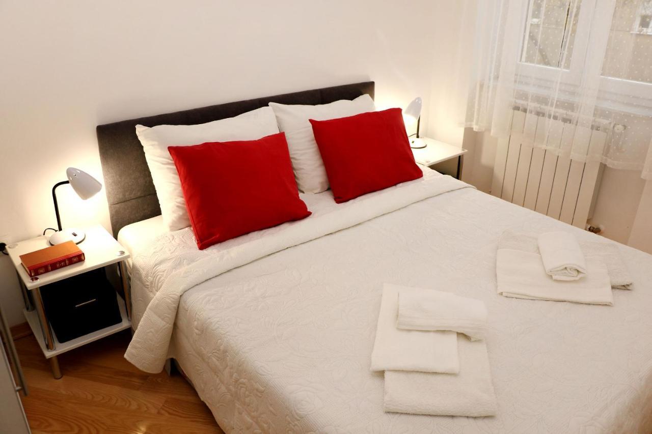 Apartment Elena 1, Zagreb City With Garage Esterno foto