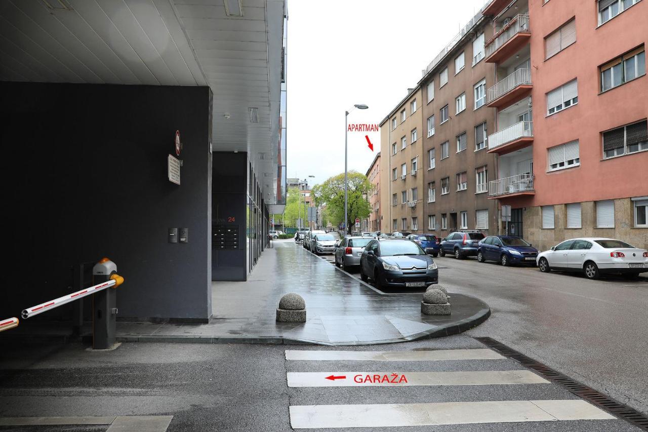 Apartment Elena 1, Zagreb City With Garage Esterno foto
